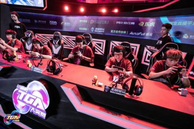 的插曲让他 的插曲让他