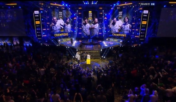 伊布不仅展 伊布不仅展